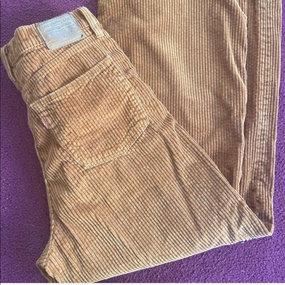 Rib cage Wide leg Levi corduroys